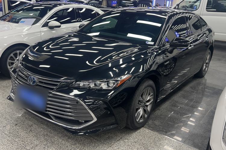 Used Toyota Avalon 2019 Dual-Engine 2.5L Luxury Edition China VI Standard
