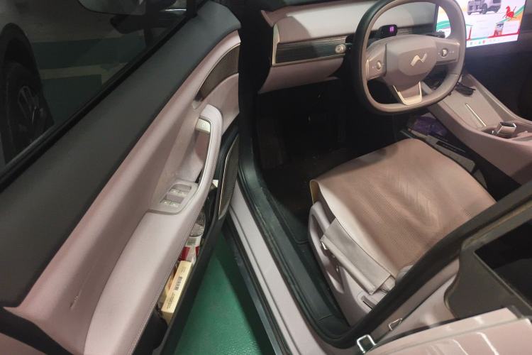 Used ONVO L60 2024 60 kWh Rear-Drive Version