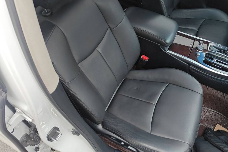 Used Infiniti Q70 2015 Q70L 2.5L Enjoyment Edition
