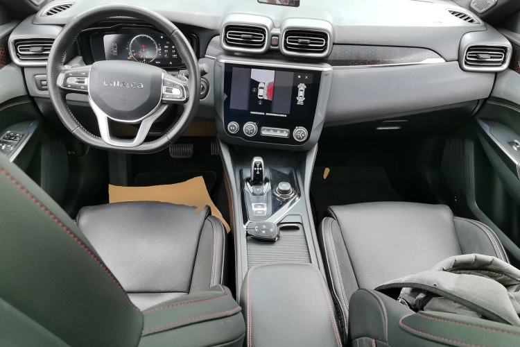 Used Lynk & Co 03 2019 1.5TD DCT JingPro Edition China VI Standard Center Console