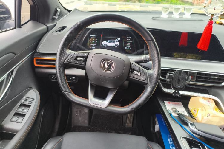 Used CHANGAN UNI-T 2022 1.5T Prestige Version