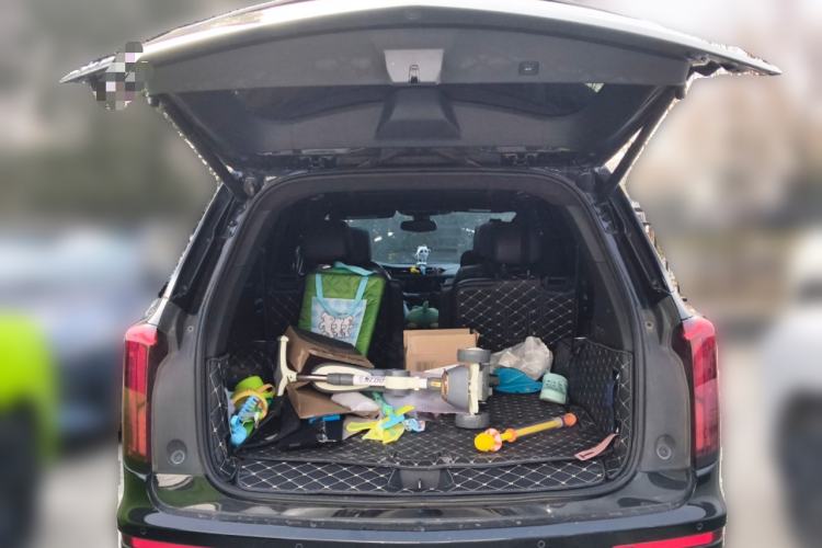 Used Cadillac XT6 2021 2.0T Six-Seater Four-Wheel-Drive Luxury Version Trunk