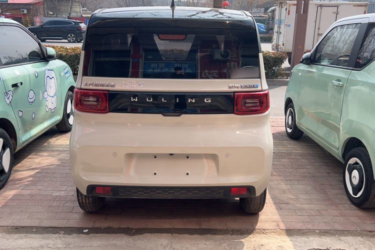 Used Wuling Hongguang MINIEV 2022 Macaron Premium Model – Lithium Iron Phosphate