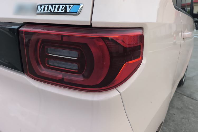 Used Wuling Hongguang MINIEV 2021 Macaron Premium Model – Lithium Iron Phosphate