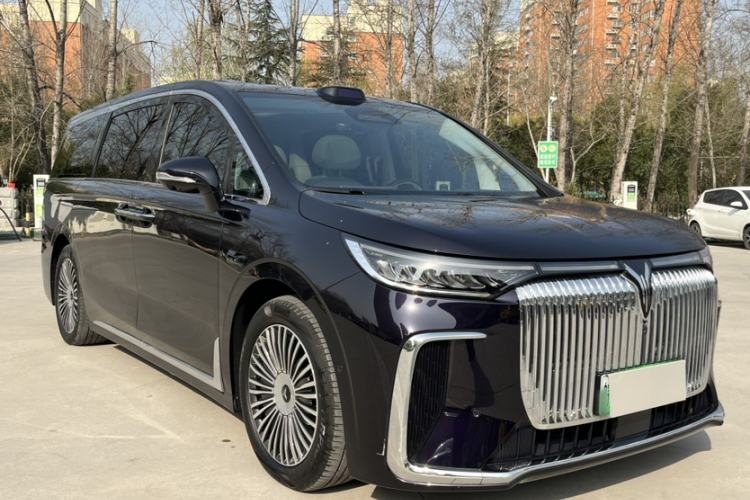 Used VOYAH Dream 2025 PHEV Four-Wheel Drive Prestige Qiankun Edition