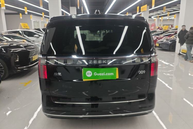 Used Zeekr 009 2022 WE Edition