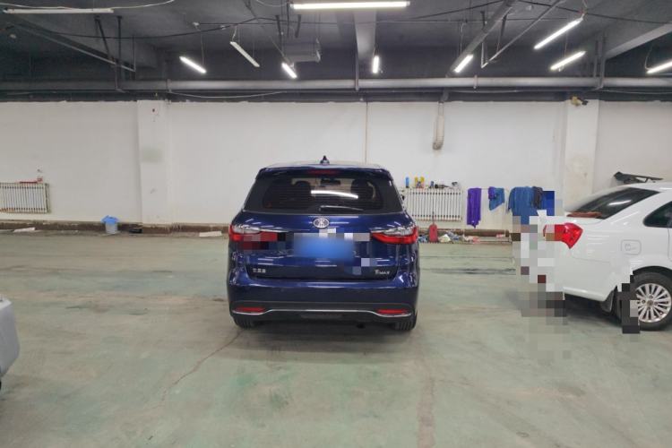 Used BYD Song MAX 2017 1.5T Manual Smart Connect Luxury 7-Seater