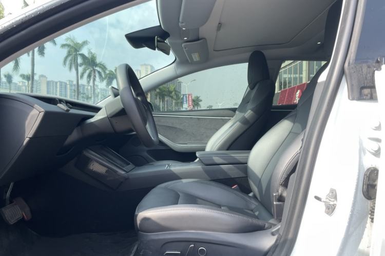 Used Tesla Model 3 2023 Long-Range All-Wheel-Drive Version
