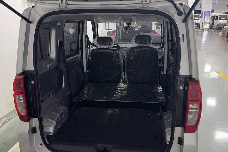 Used Wuling Zhiguang New Energy 2025 Standard Model