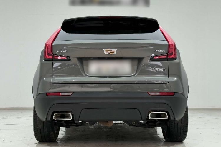 Used Cadillac XT4 2018 28T Two-Wheel Drive Tech Version