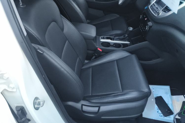 Used Hyundai Tucson 2018 1.6T Dual-Clutch Two-Wheel Drive 15th Anniversary Special Edition Right Front Seat
