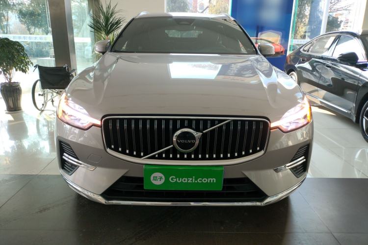 Used Volvo XC60 2023 B5 4x4 Smart Luxury Edition