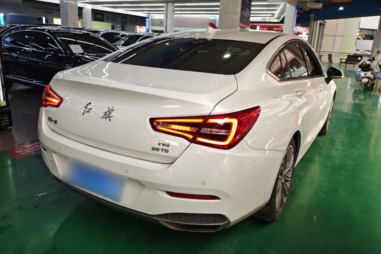 Used Hongqi H5 2022 Classic Model Facelift 1.8T Automatic Smart Connect Flagship Edition
