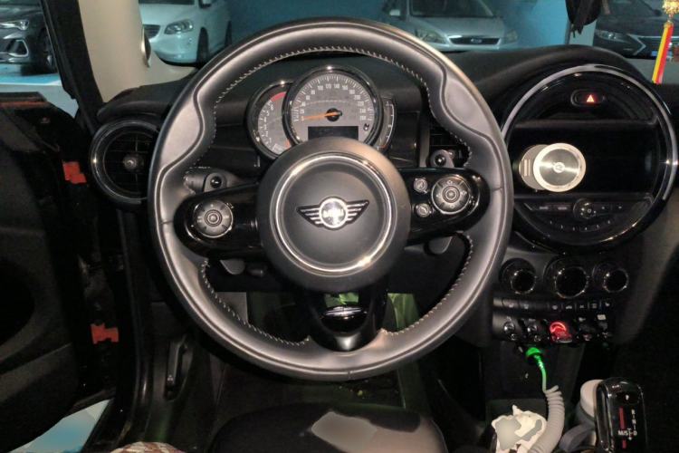 Used MINI 2019 2.0T COOPER S Artist Steering Wheel