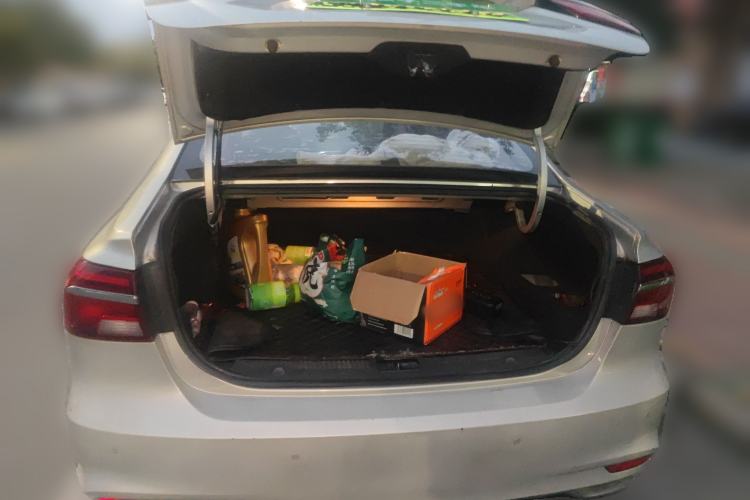 Used Roewe i6 New Energy 2017 45T Hybrid Connect & Smart Enjoyment Edition