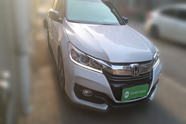 Used Honda Accord 2016 2.0L Elite Edition Front Right 45 Deg