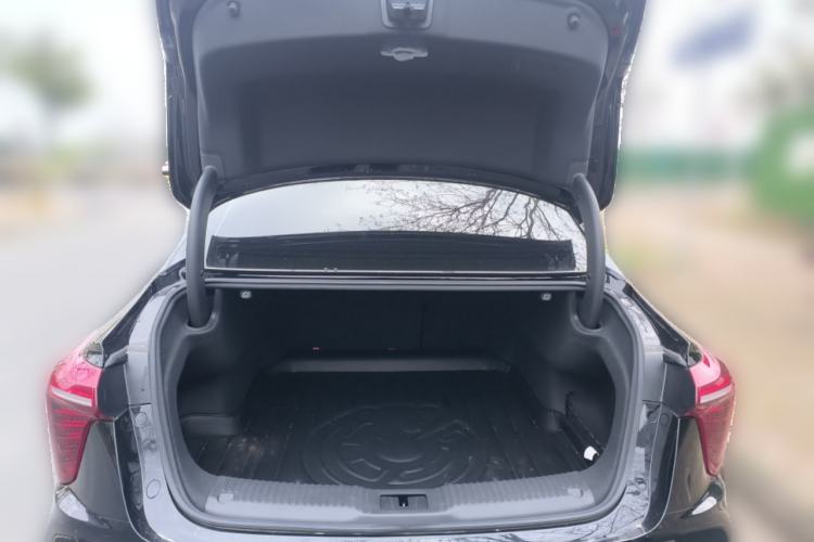 Used Hongqi H5 2023 2.0T Automatic Smart Connect Flagship Edition