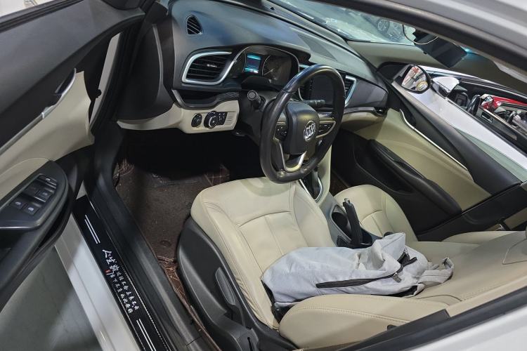 Used Buick GT 2018 15T Dual-Clutch Elite Model China V Standard Driver Seat