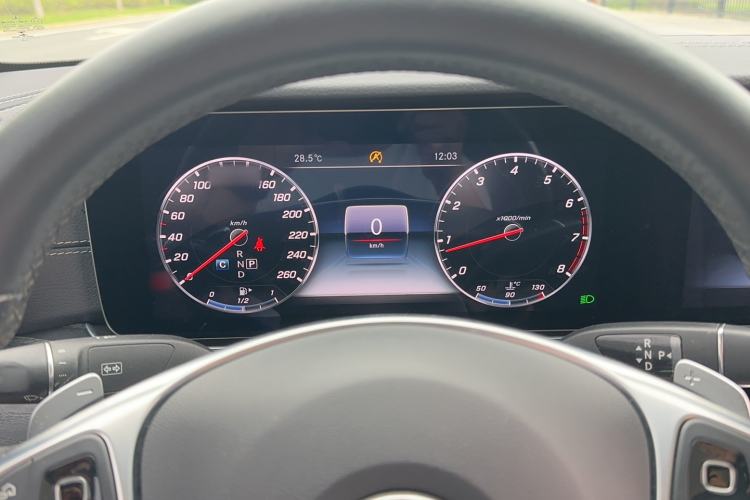 Used Mercedes-Benz E-Class 2018 E 300 L Sporty and Stylish Model