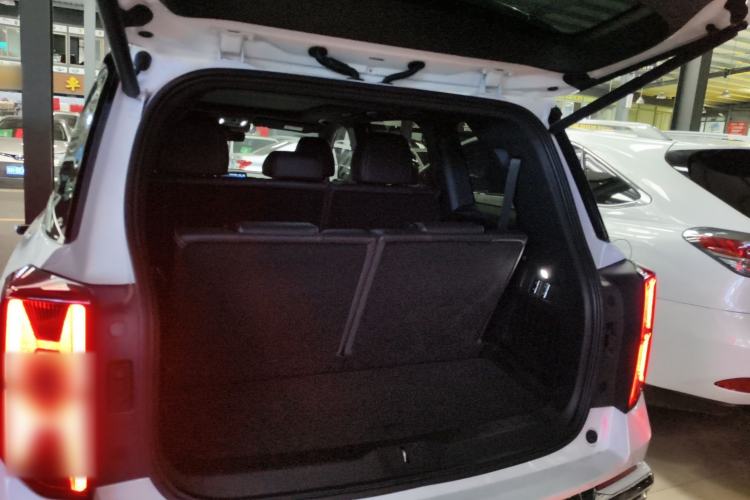 Used GAC Trumpchi GS8 2022 Dual-Engine Series 2.0TM Two-Wheel Drive Prestige Edition (7 Seats) Trunk