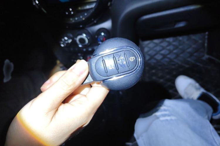 Used MINI 2018 1.5T ONE PLUS Interior 1