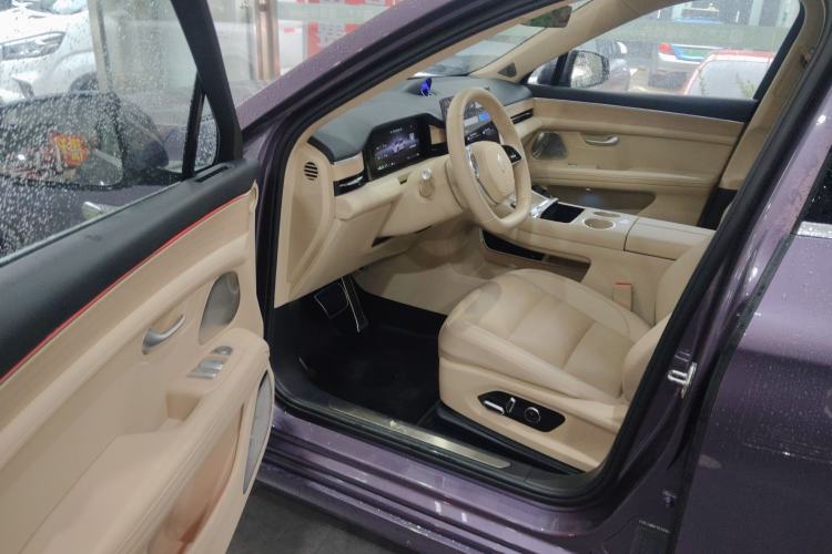 Used Hima AITO M5 2025 Extended-Range Ultra All-Wheel-Drive Version Driver Seat