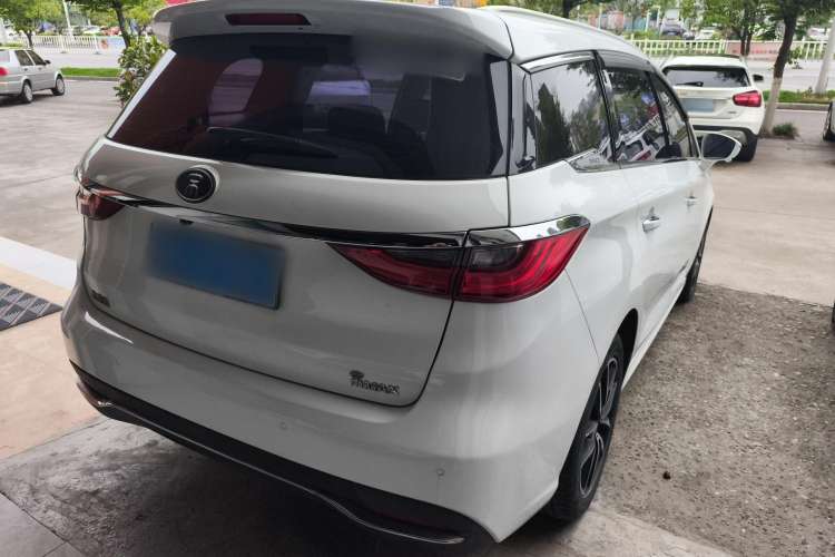 Used BYD Song MAX 2017 1.5T Automatic Smart Connect Elite 7-Seater