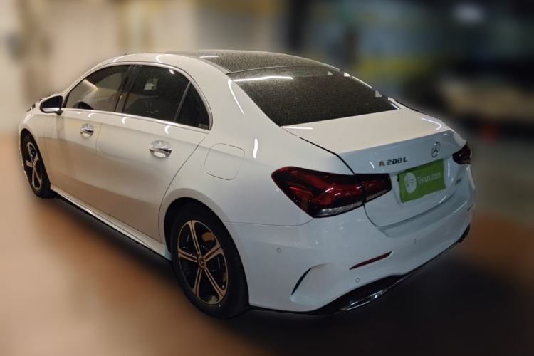 Used Mercedes-Benz A-Class 2022 Second Facelift A 200 L Sport Sedan Fashion Version
