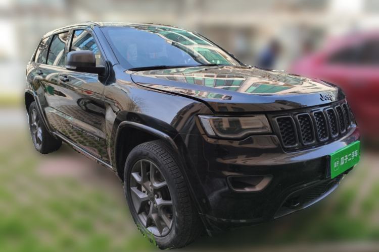 Used Jeep Grand Cherokee 2021 3.0L 80th Anniversary Edition Front Right 45 Deg