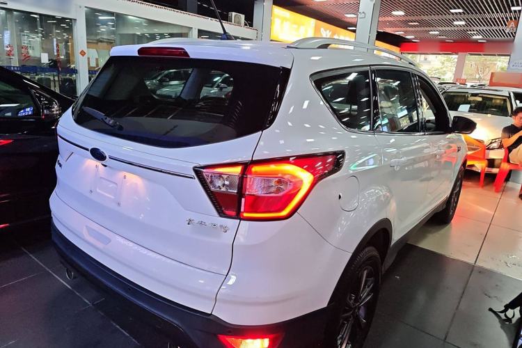 Used Ford Kuga 2019 EcoBoost 180 Two-Wheel-Drive Platinum Edition China VI Standard
