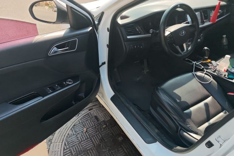 Used Hyundai Mistra 2019 1.8L Automatic Smart GLS China VI Standard Interior 3