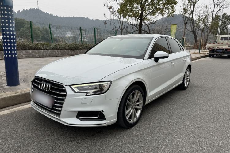 Used Audi A3 2019 Limousine 35 TFSI Ambition China V