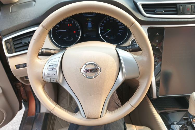 Used Nissan X-Trail 2014 2.0L CVT Comfort Edition 2WD Steering Wheel