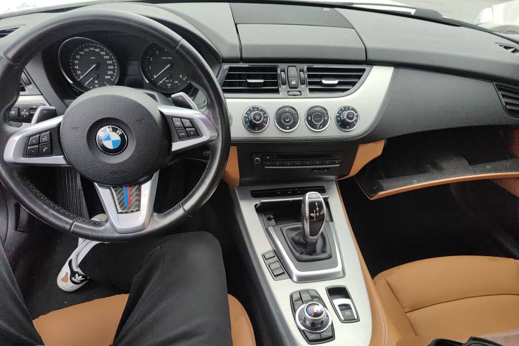 Used BMW Z4 2013 sDrive20i Leading Model
