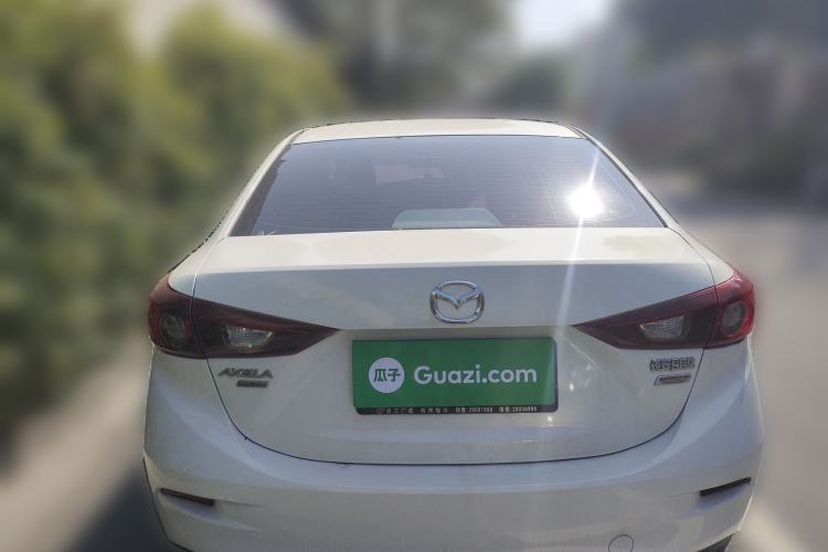 Used Mazda 3 Axela 2016 Sedan 1.5L Automatic Comfort Model