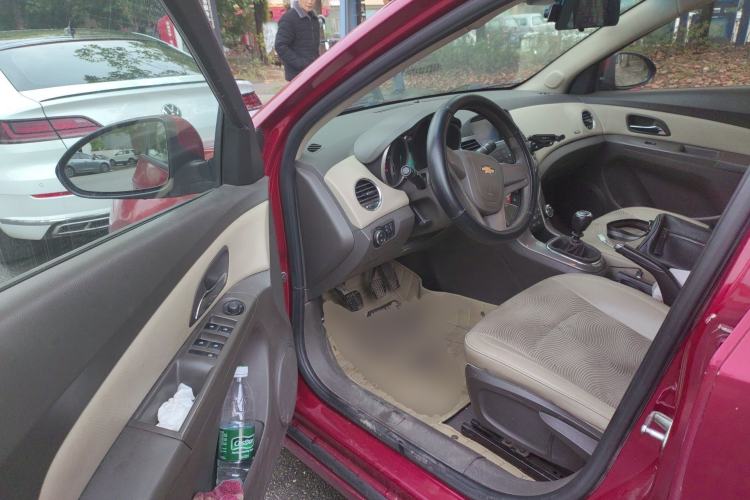 Used Chevrolet Cruze 2015 1.5L Classic SE MT Driver Seat