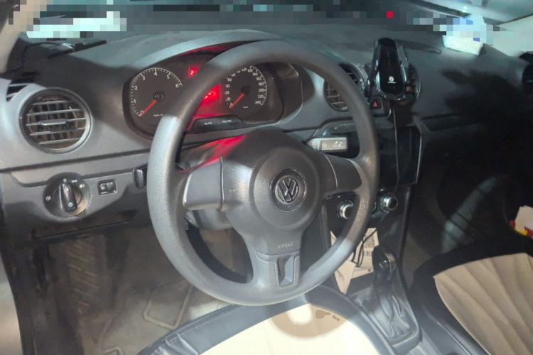 Used Volkswagen Jetta 2013 1.6L Automatic Fashion Model Steering Wheel