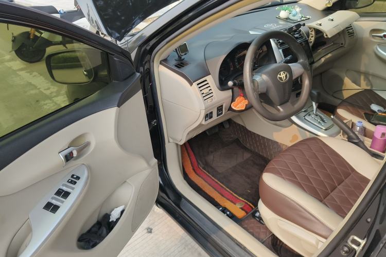 Used Toyota Corolla 2011 1.8L CVT GL-i Driver Seat