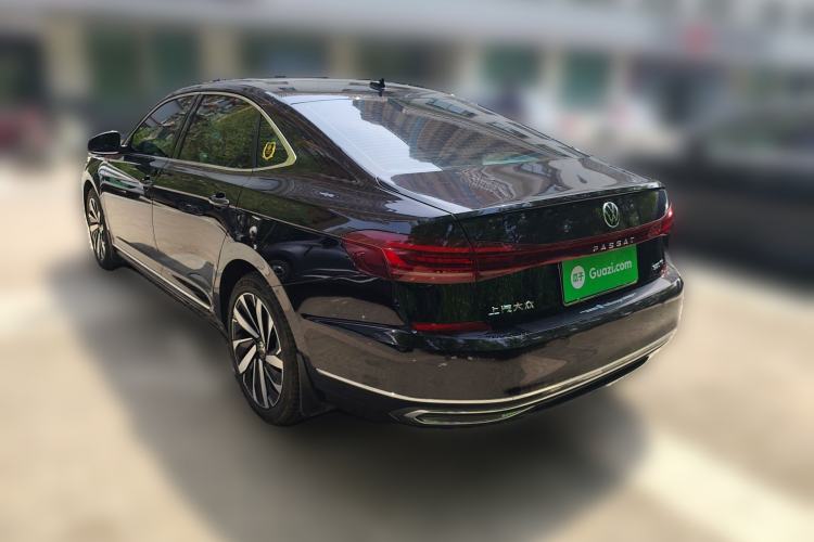 Used Volkswagen Passat 2025 Premium Version 380TSI Dragon Edition Rear Left 45 Deg