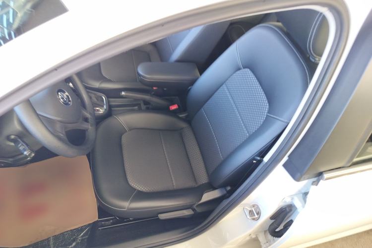 Used Volkswagen Santana 2015 Haval H6 1.6L Automatic Comfort Model
