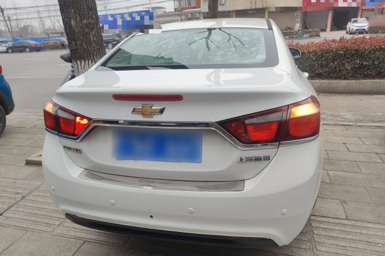 Used Chevrolet Cruze 2015 1.5L Manual Fashion Edition
