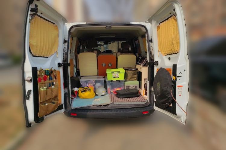 Used Ford Transit 2019 2.0T Gasoline Multi-Purpose Commercial Vehicle Short Wheelbase Low Roof 6-Seater China VI Standard
