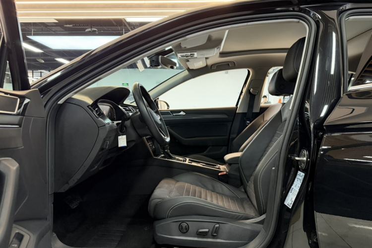 Used Volkswagen Magotan 2020 330TSI DSG Luxury Edition Interior 6