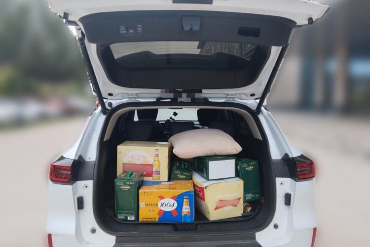 Used Dongfeng Aeolus Huge 2022 Mach Dual-Motor 1.5T MHD Dare-to-Dream Edition