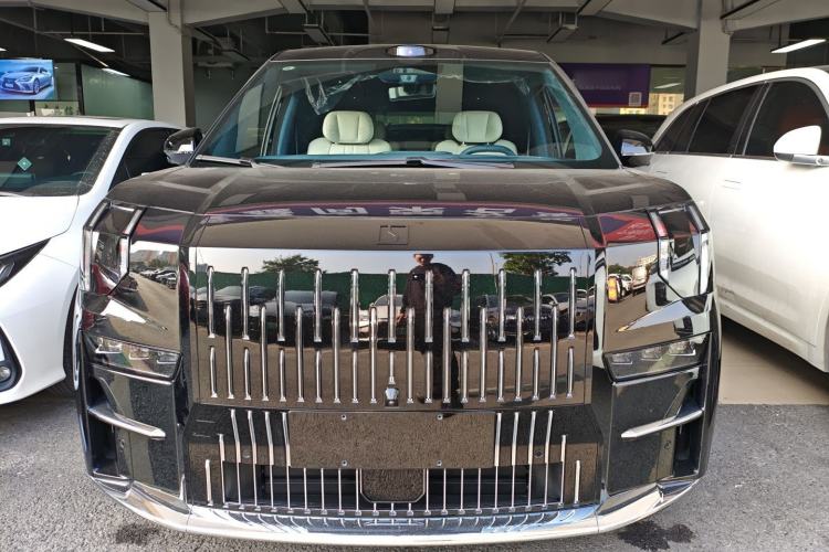 Used Zeekr 009 2024 7-Seater Walk-Through Version Four-Wheel Drive 108 kWh Front