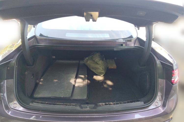 Used Hima Luxeed S7 2025 855 km Max