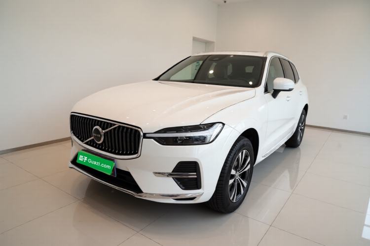 Used Volvo XC60 2024 B5 4x4 Smart Luxury Edition