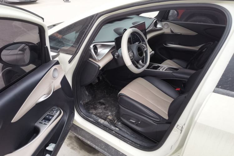 Used BYD Dolphin 2023 420 km Fashion Edition
