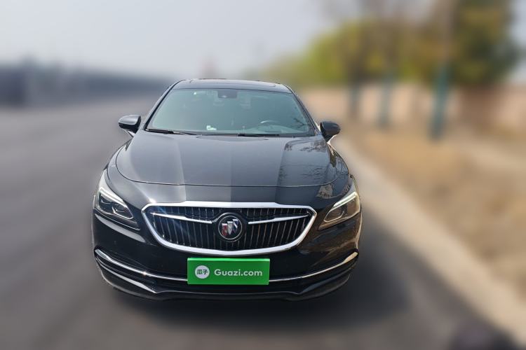 Used Buick LaCrosse 2018 28T Luxury Model Front