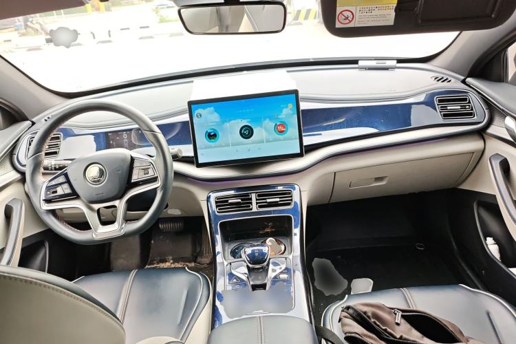Used BYD Qin PLUS 2021 DM-i 120KM Flagship Model Center Console